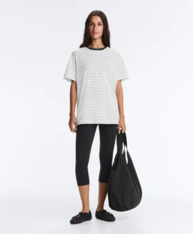 Tricou oversize cu mâneci scurte din amestec de bumbac, cu dungi contrastante