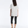 Tricou oversize cu mâneci scurte din amestec de bumbac, cu dungi contrastante Tricou oversize cu mâneci scurte din amestec de bumbac, cu dungi contrastante