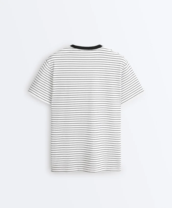 Tricou oversize cu mâneci scurte din amestec de bumbac, cu dungi contrastante Tricou oversize cu mâneci scurte din amestec de bumbac, cu dungi contrastante