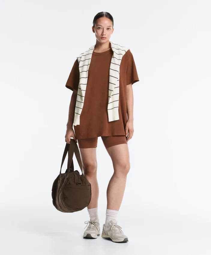 Tricou oversize din amestec de bumbac, cu mâneci scurte Tricou oversize din amestec de bumbac, cu mâneci scurte