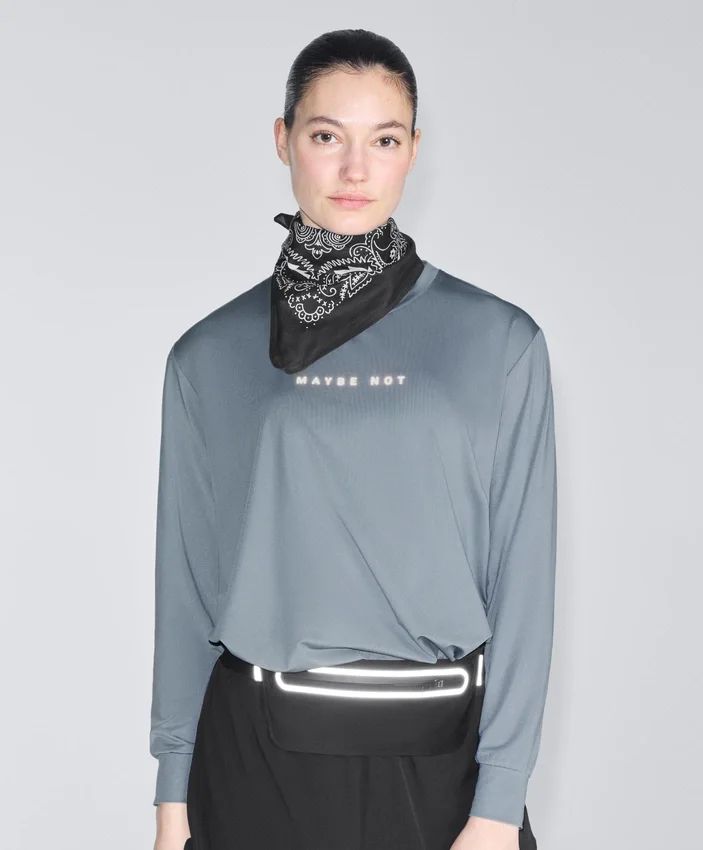 Tricou tehnic cu mâneci lungi și text Tricou tehnic cu mâneci lungi și text