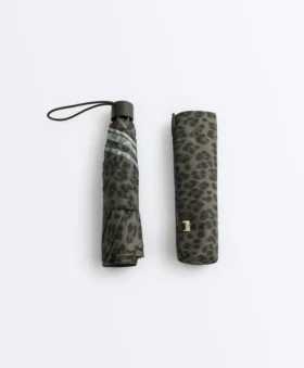 Umbrelă ușoară cu imprimeu leopard